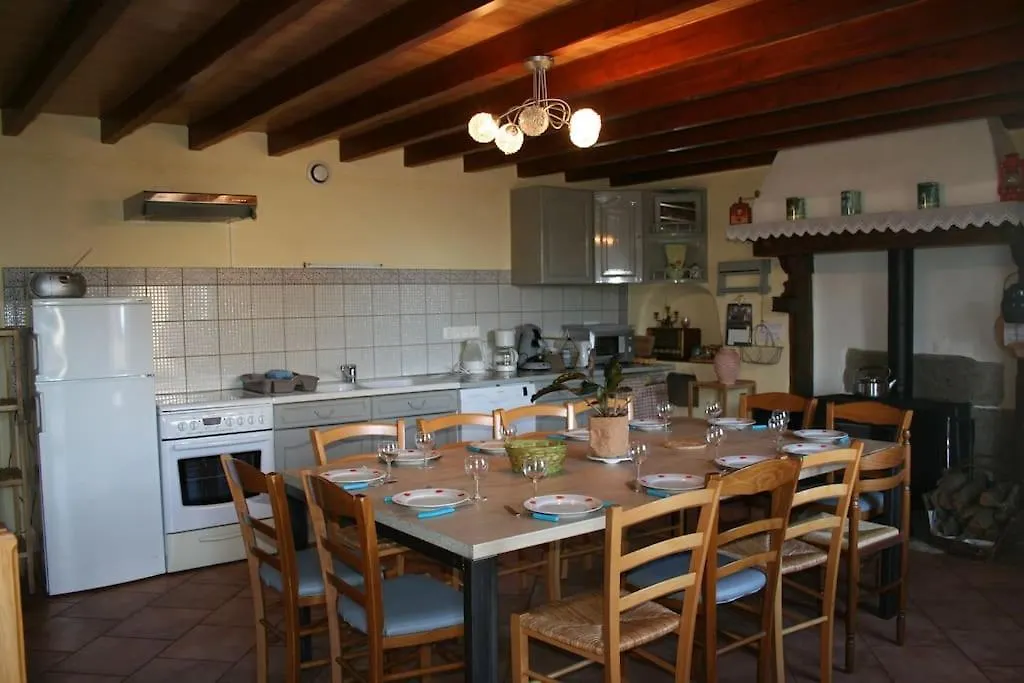 Gite La Ferme De Taverne-Piscine Privee Chauffee Saint-Martin-la-Sauvete Holiday home